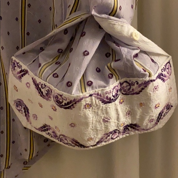 Like New, Robert Graham size M men’s shirt - Picture 4 of 4